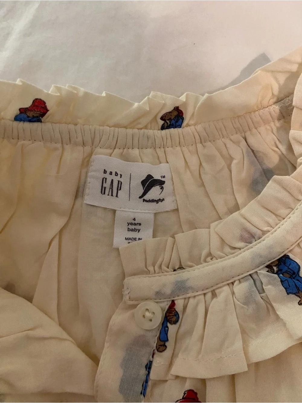 GAP X Paddington Cream Long-Sleeve Ruffle Collar Blouse 4T